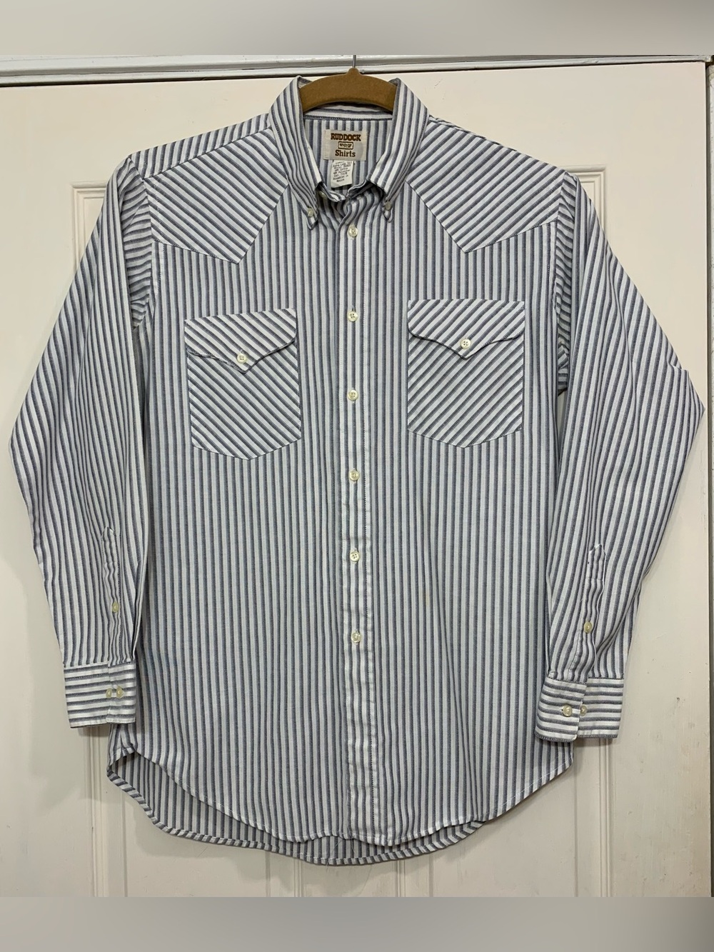 Vintage Ruddock White Black Blue Striped Western Long Sleeve Shirt. 4018S